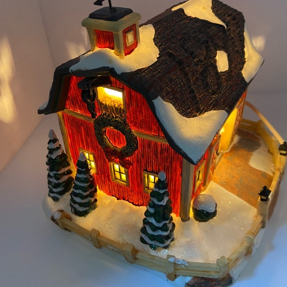 Santa’s Workbench Willow Walk Farm Lighted Christmas Village - Picture 10 of 11